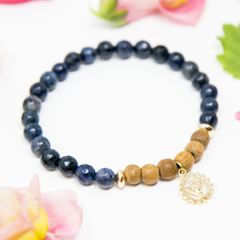 I Am Truthful + Grateful: Fifth Chakra Diffuser Mala Bracelet